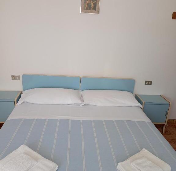 پانسیون Camere Rossella