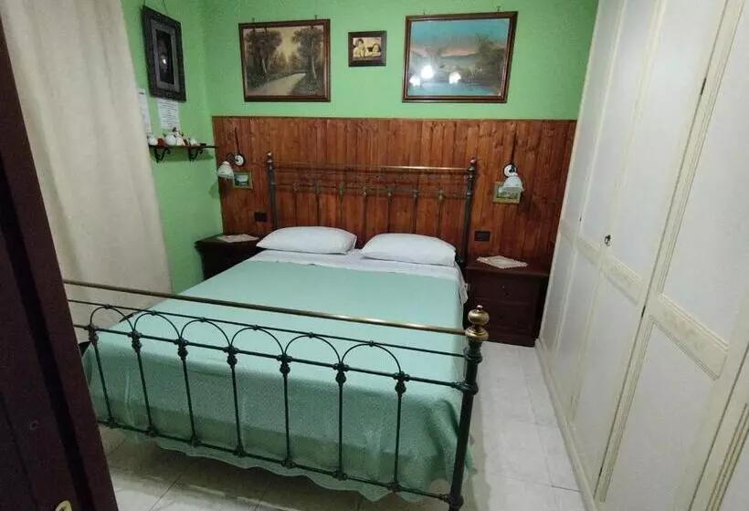 پانسیون Casa Elena