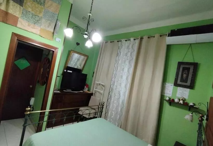 پانسیون Casa Elena