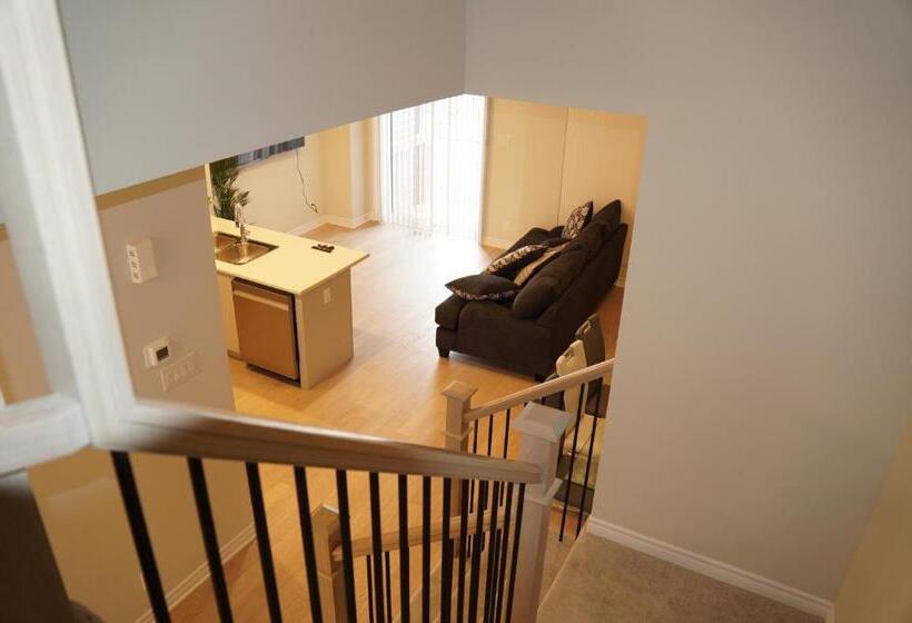 پانسیون Fully Furnished Room In Serene Environment