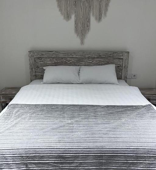 Pensione Kiwi Guest House