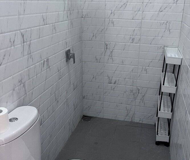 Pensione Kiwi Guest House