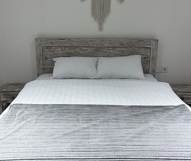 Pensione Kiwi Guest House