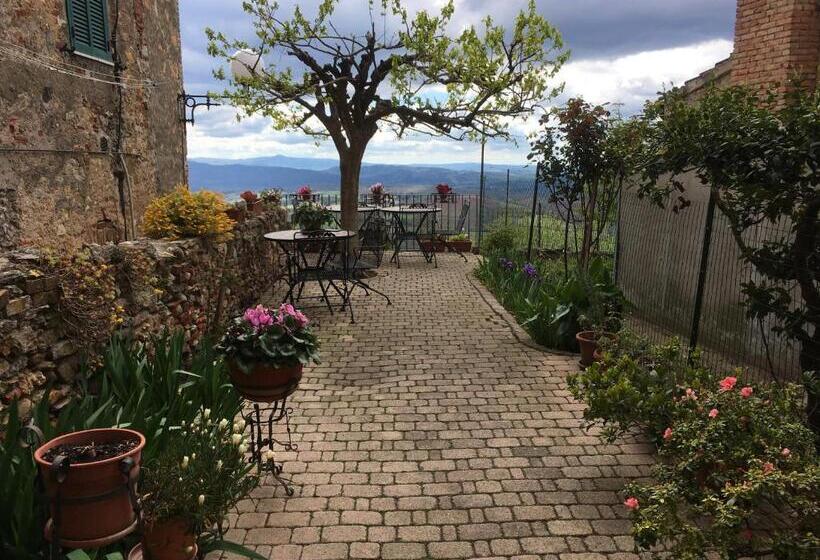 بنسيون La Corte Di Ardengo