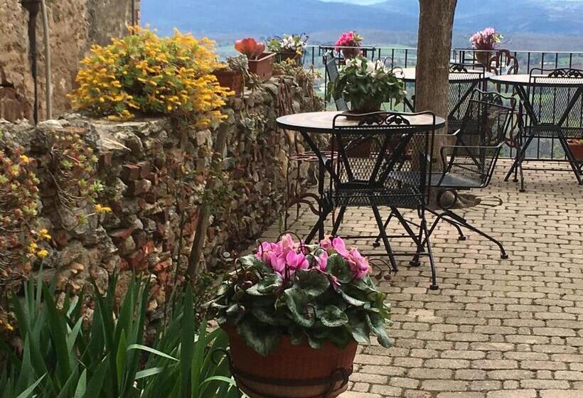 بنسيون La Corte Di Ardengo