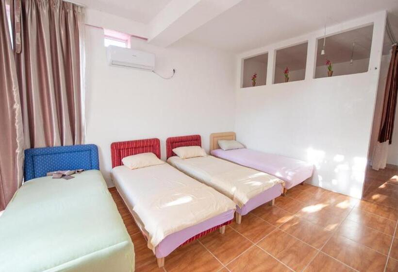 پانسیون Shkreli Apartments