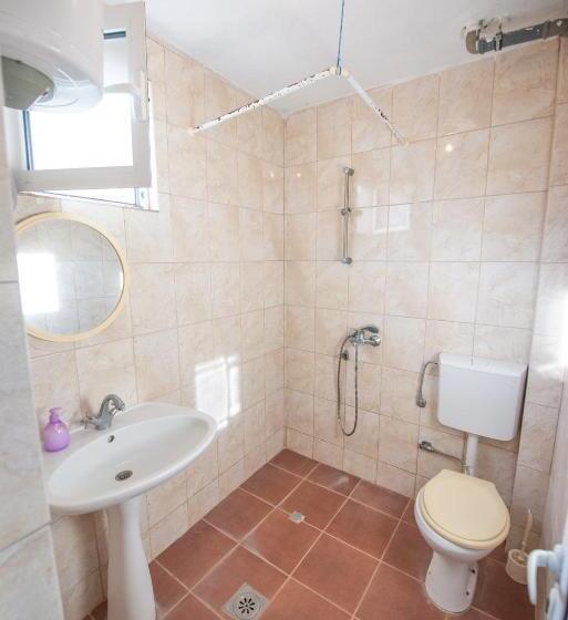 پانسیون Shkreli Apartments