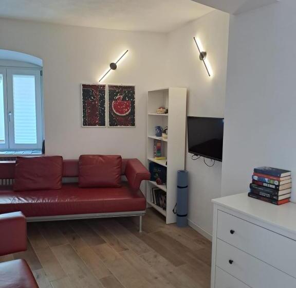 ペンション Vicolo Isola