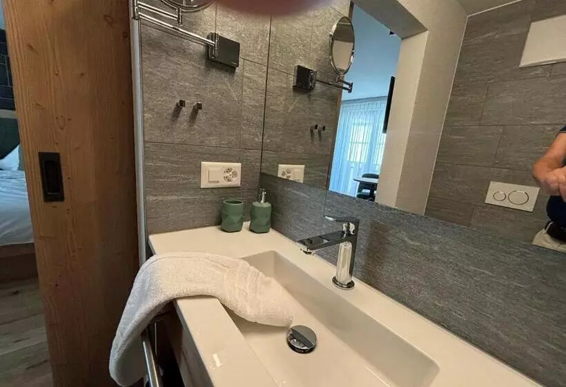 Appart Hotel Pitschonia Self Check In