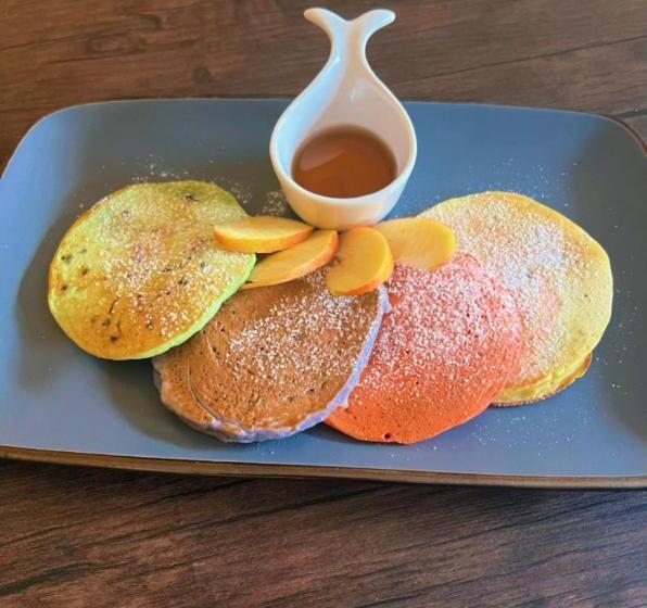 هاستل Welcome To Wonderland!