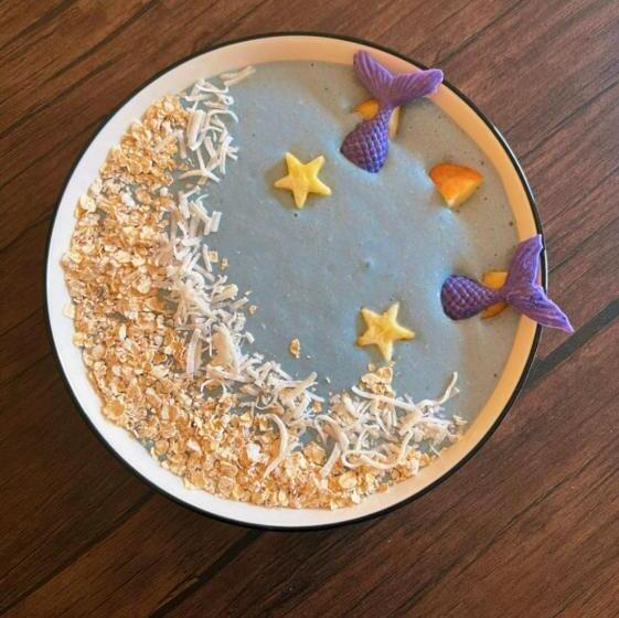 هاستل Welcome To Wonderland!