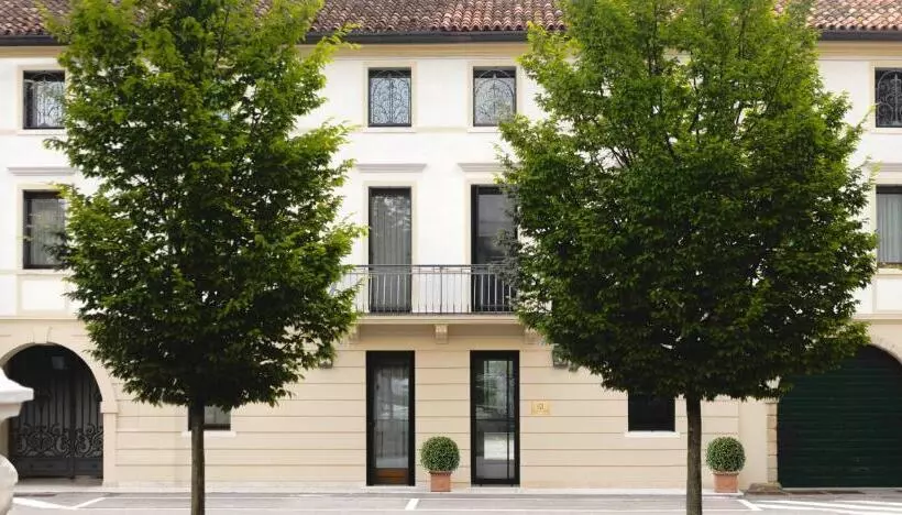 ベッドアンドブレックファースト Casa Pierdonà