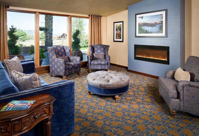 ホテル Comfort Inn & Suites