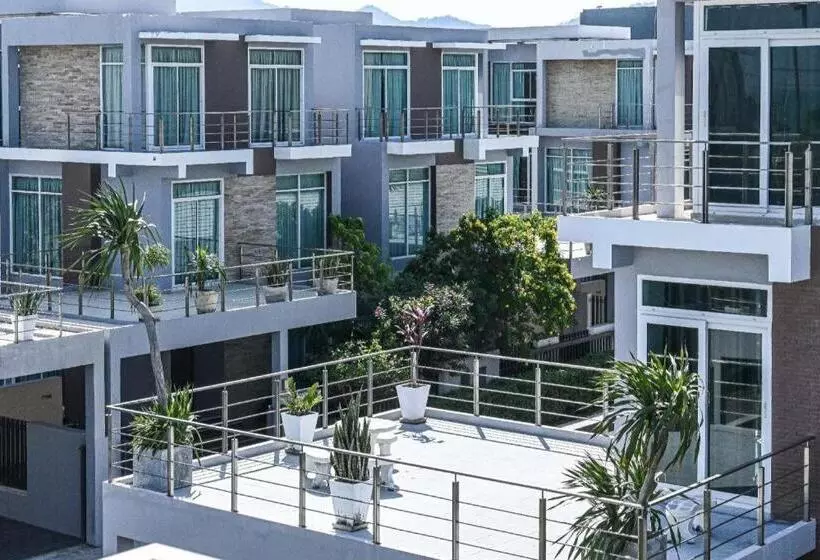 Hotelli Golden Sea Pool Villa Huahin