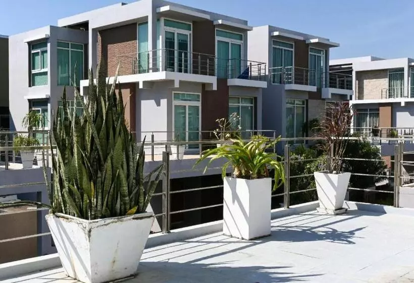 Hotelli Golden Sea Pool Villa Huahin