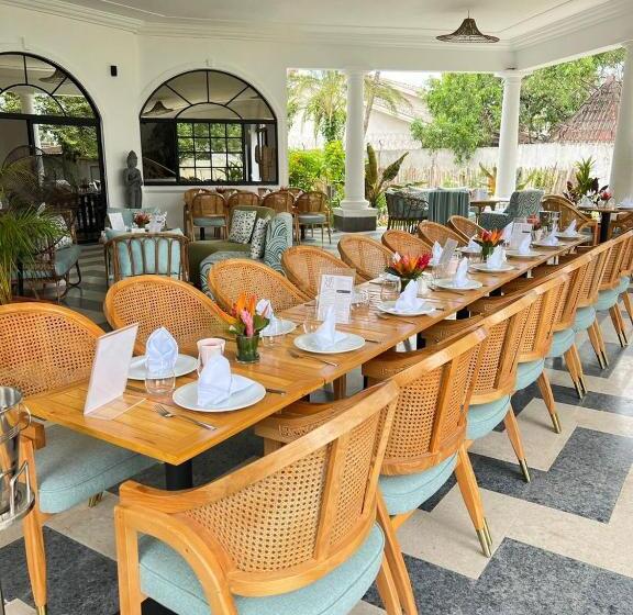 Hotel Le Palais D Akwa