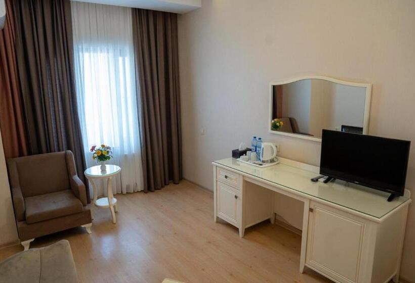 هتل Nafta Sanatorium