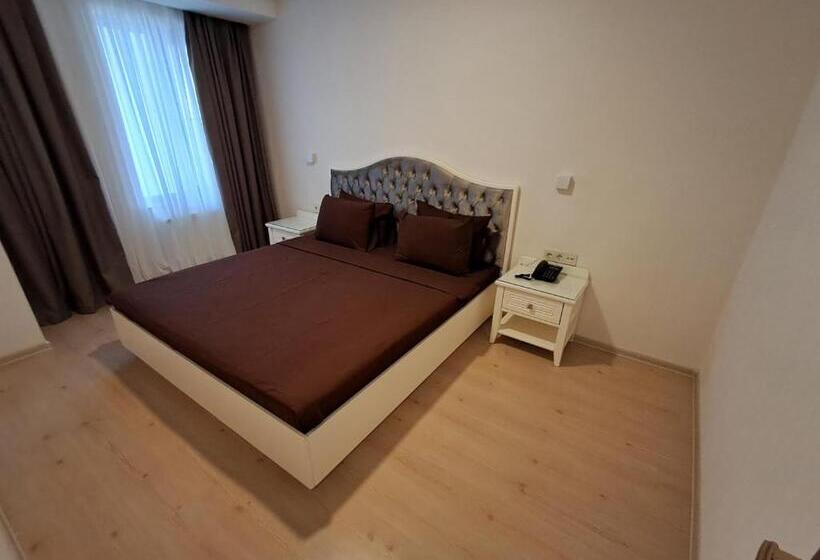 هتل Nafta Sanatorium