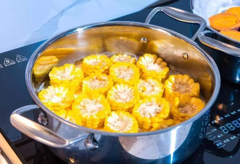 Hotelli Poltton International Service Apartment Shanwei Urban District High Speed Railway Station