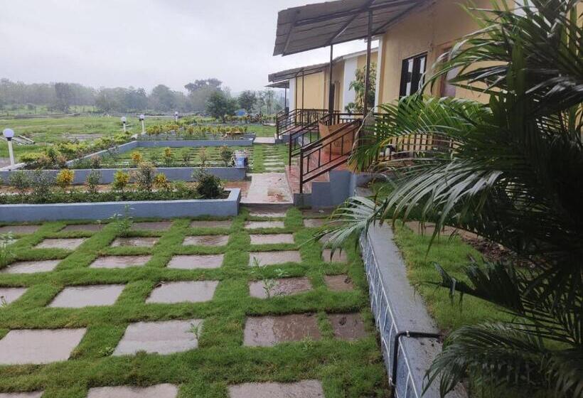 リゾートホテル The Malshej Mist