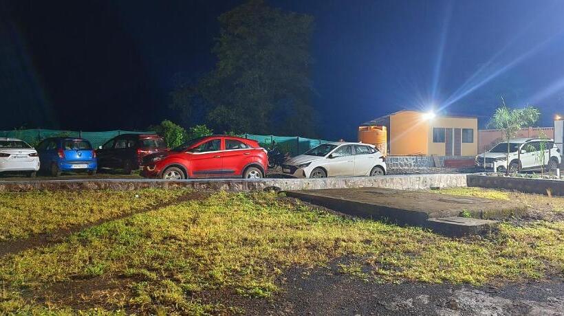 リゾートホテル The Malshej Mist