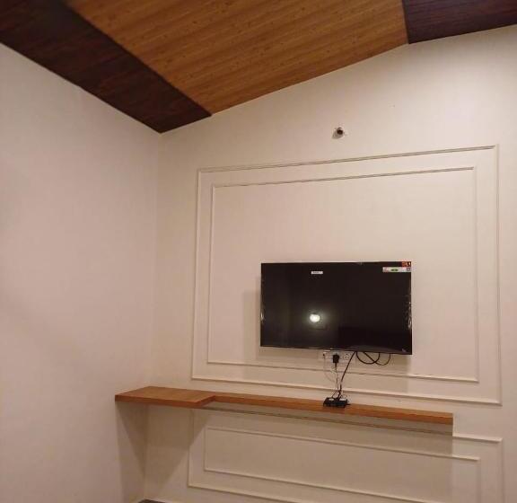 リゾートホテル The Malshej Mist