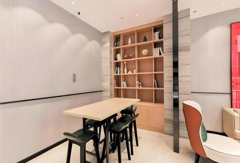 Borrman Hotel Puning International Commodity City Wantaihui