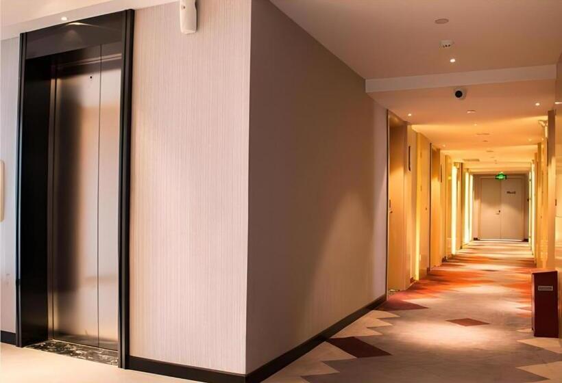 Borrman Hotel Puning International Commodity City Wantaihui