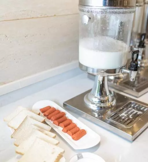 Borrman Hotel Yongzhou High Speed Railway Station