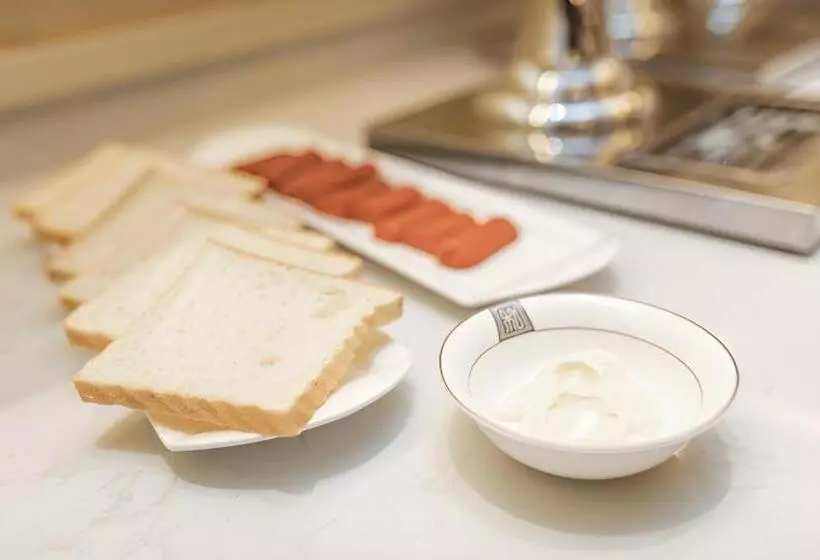 Borrman Hotel Yongzhou High Speed Railway Station