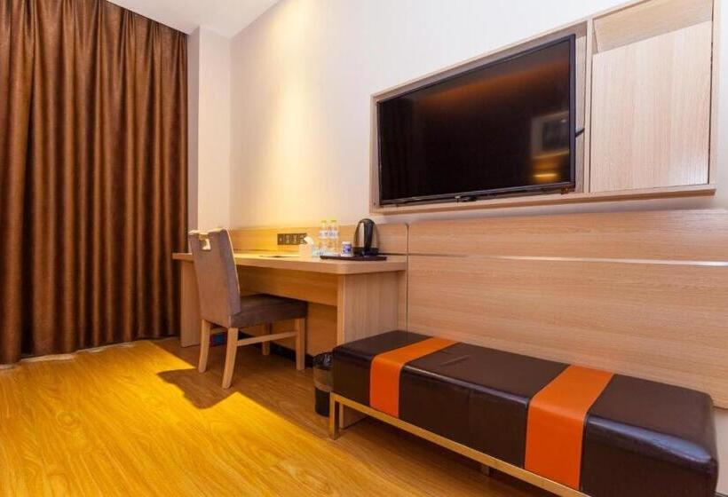 Hotel 7days Premium Yichang Railway Station East