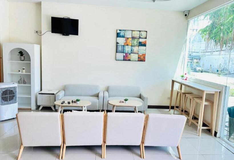 בית מלון כפרי Grand Pl Ville