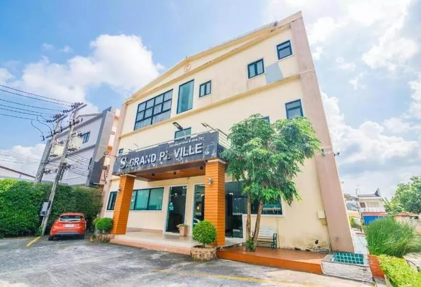 ホテル Grand Pl Ville