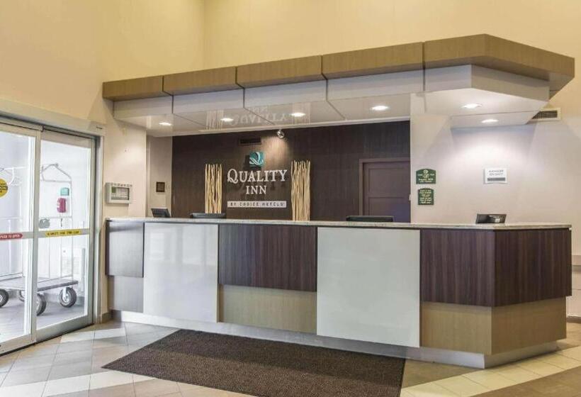Отель Quality Inn Airport