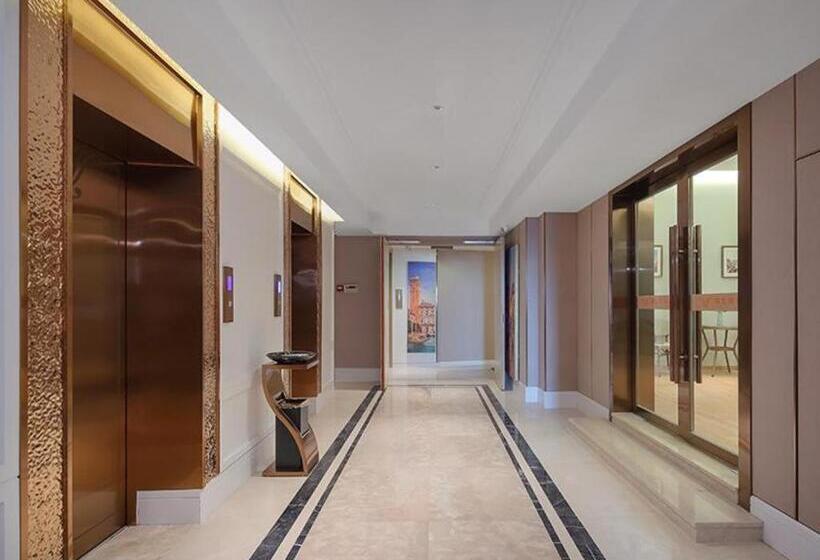 Vienna Hotel Jiangsu Xinghua Pailou Road