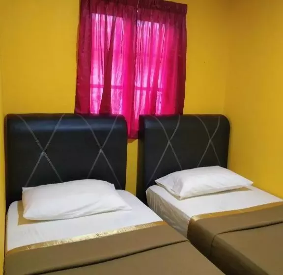 Retkeilymaja Perhentian Warisan Pulau Perhentian Besut Terengganu Malaysia