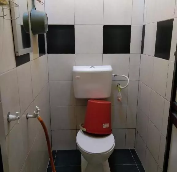 Retkeilymaja Perhentian Warisan Pulau Perhentian Besut Terengganu Malaysia