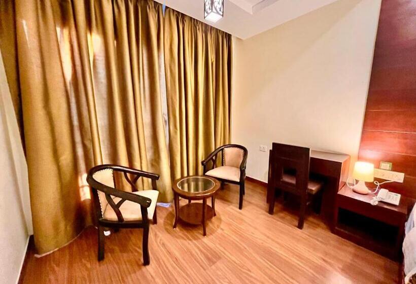 בית מלון כפרי Hill View, Mussoorie Near Mall Road Mussoorie