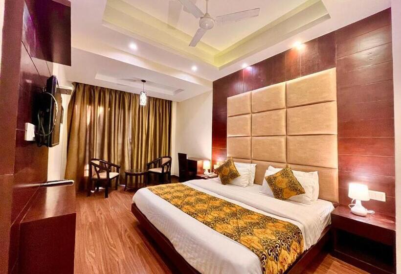 בית מלון כפרי Hill View, Mussoorie Near Mall Road Mussoorie