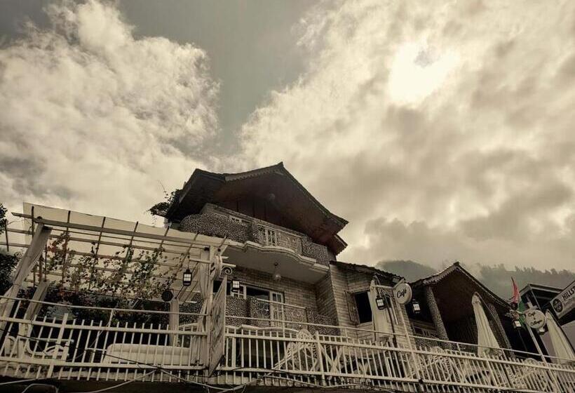 Hotel Riverine Cafe & Cottages