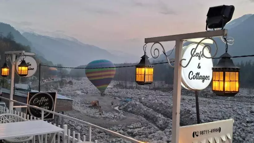 ホテル Riverine Cafe & Cottages