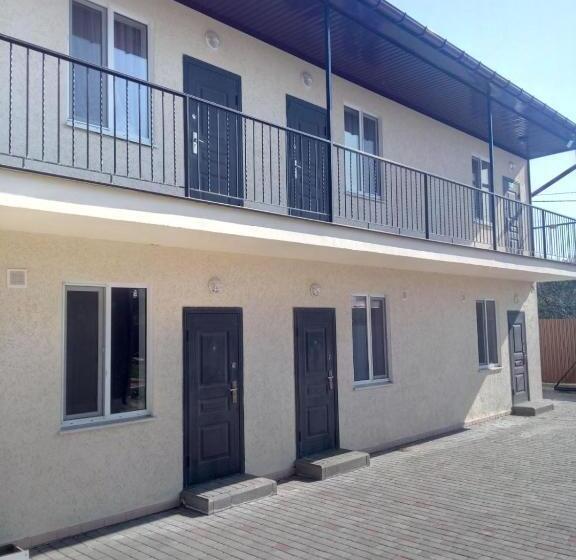 호스텔 мини отель Veravilla