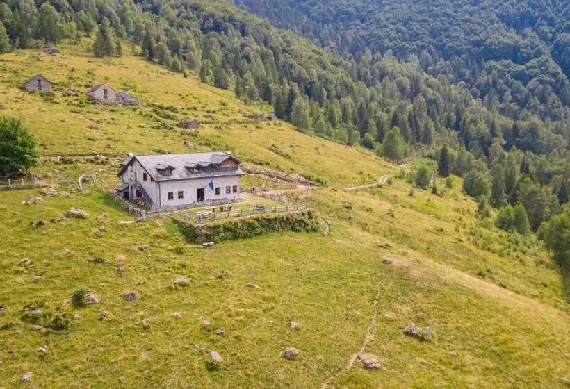 ユースホステル Rifugio Parpinasca