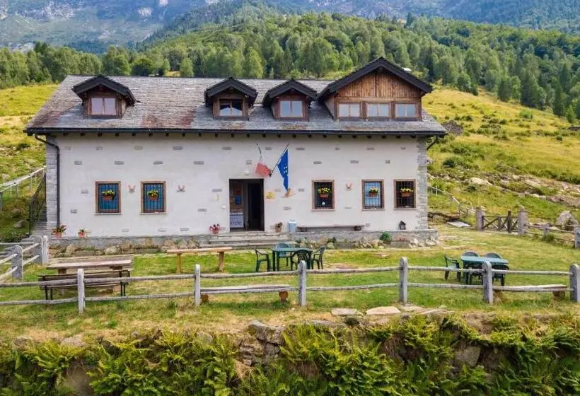 ユースホステル Rifugio Parpinasca