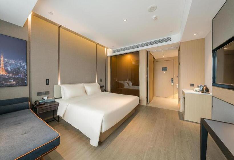 Atour Hotel Quzhou Nankong