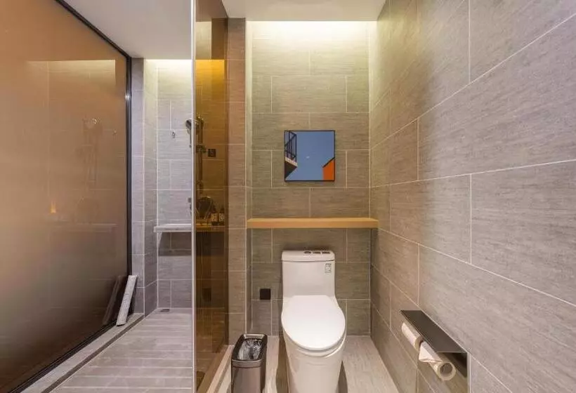 Atour Hotel Quzhou Nankong