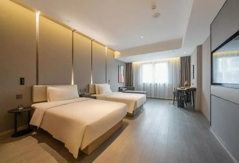 Atour Hotel Quzhou Nankong
