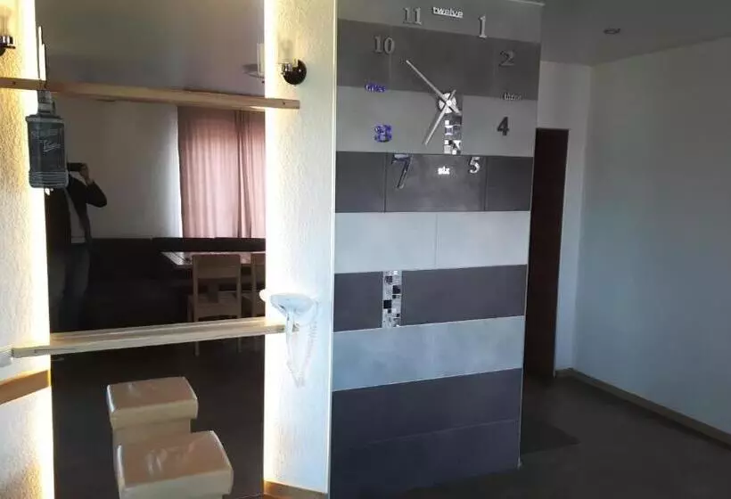 Hotelli готельний комплекс