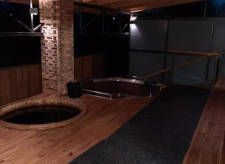 Hotelli готельний комплекс