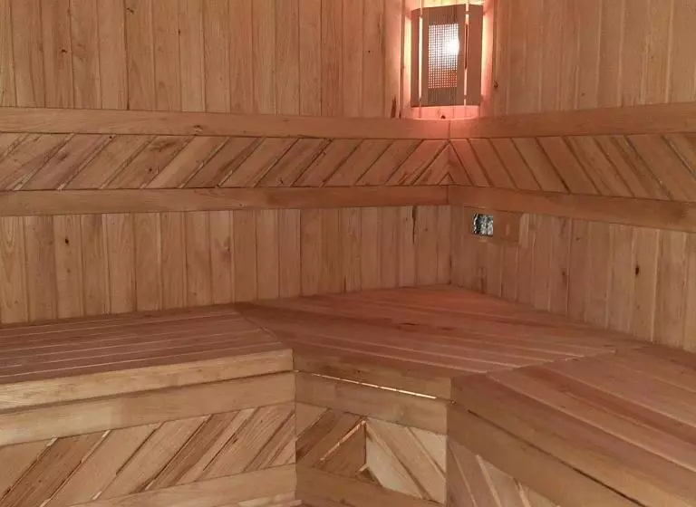 Hotelli готельний комплекс